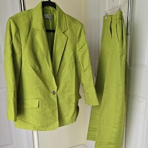 Kasper Vibrant Green Suit Set